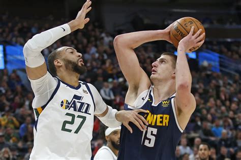 Jokic has triple-double, Nuggets rout Suns for 3-2 lead